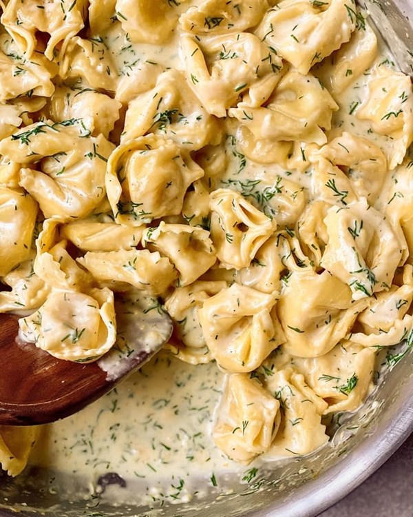 One-pan creamy lemon-dill tortellini