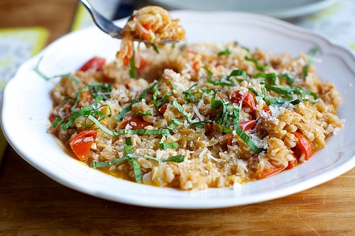 One-pan farro with tomatoes