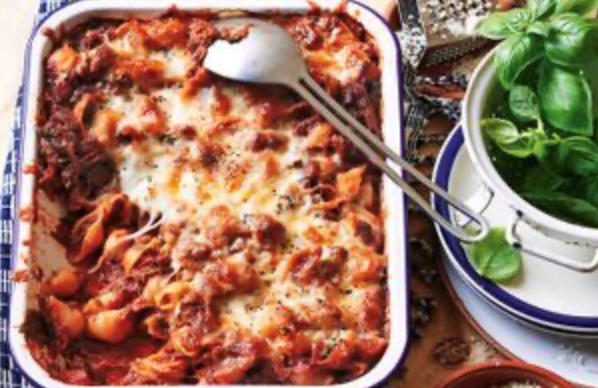 One-pan lamb shank, black olive and chilli pasta bake