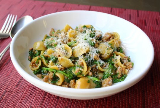 “One pan” orecchiette with sausage and arugula