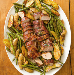 One-pan pork tenderloin with green beans and potatoes