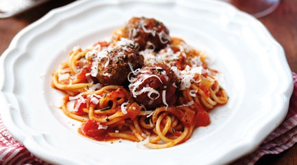 One-pan spaghetti and meatballs