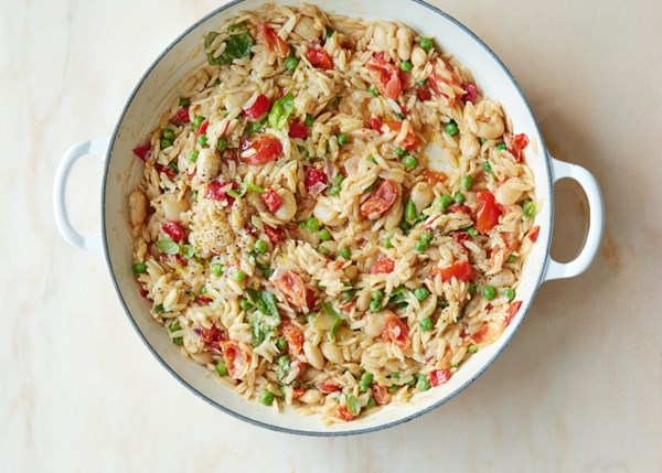 One-pan veggie and lima bean orzo