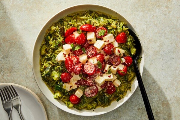 One-pan zucchini-pesto orzo