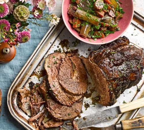 One-pot beef brisket & braised celery