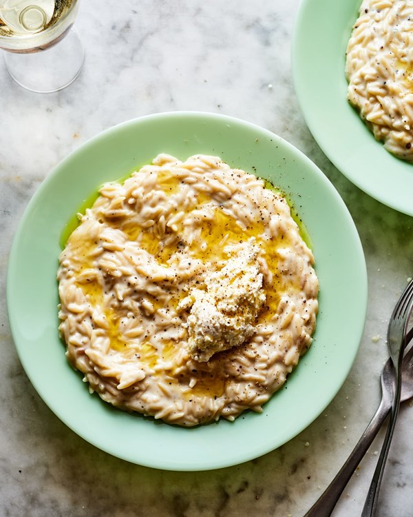 One-pot creamy cacio e pepe orzo