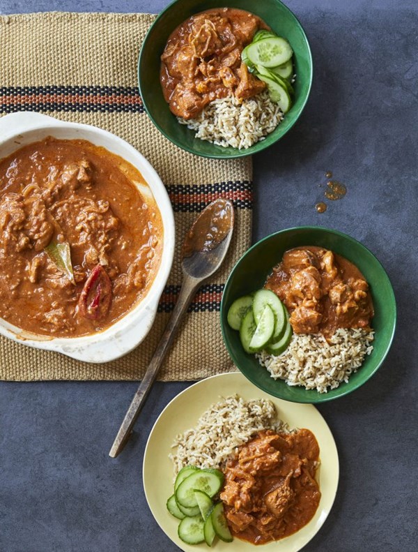 One pot Ghanaian chicken & peanut stew