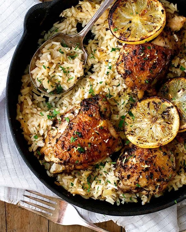 One pot Greek chicken and lemon rice - the best chicken and rice ever
