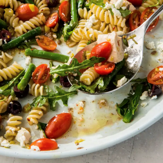 One-pot pasta salad with chicken