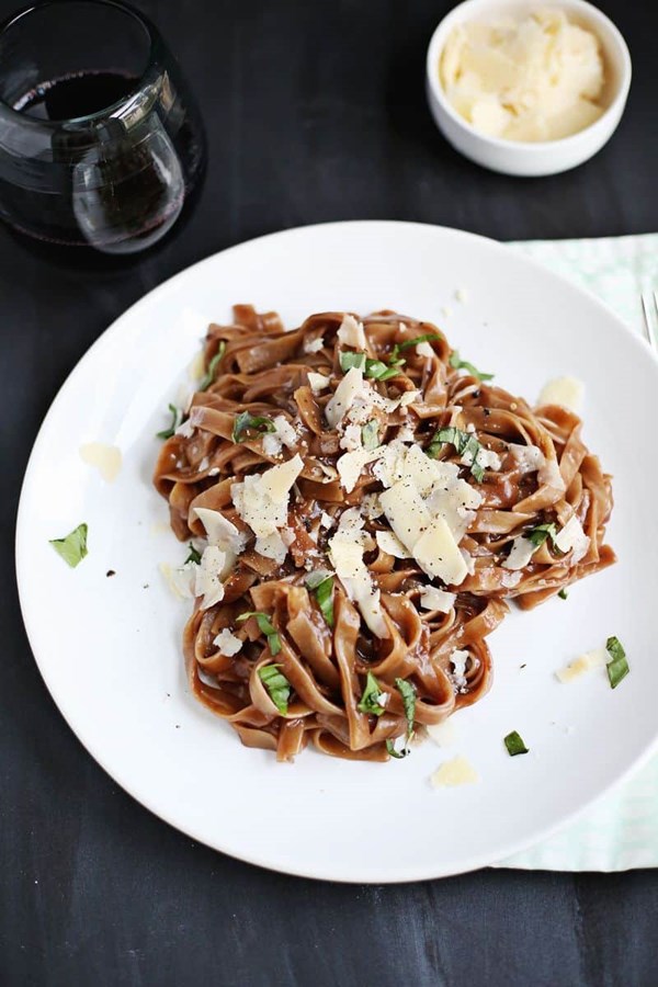 One-pot red wine pasta