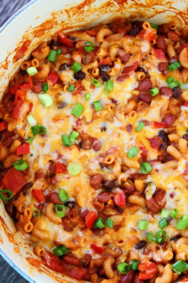 One pot vegetarian chili mac and cheese