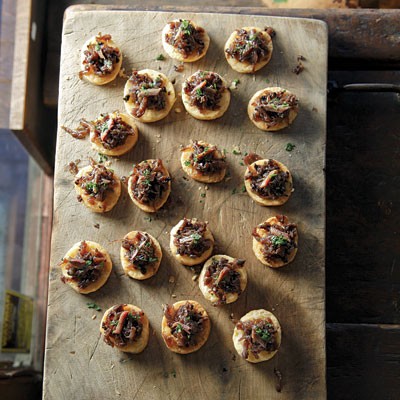 Onion and anchovy tarts (Pissaladières)