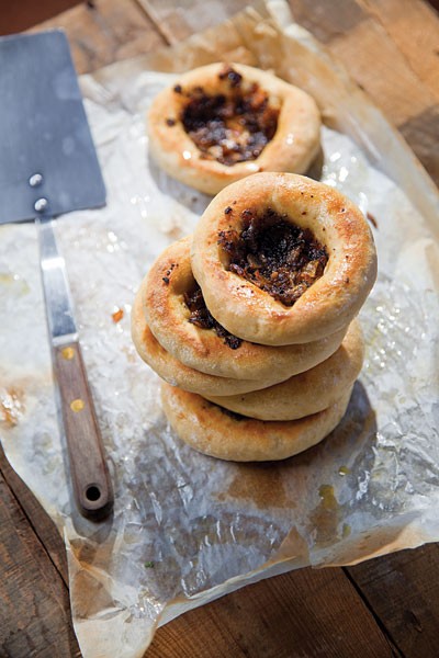 Onion and poppy seed bialys 