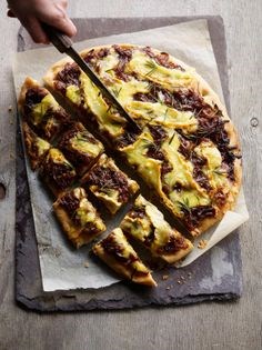 Onion and Taleggio focaccia (Laciada)