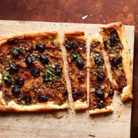 Onion, caper and olive pissaladière
