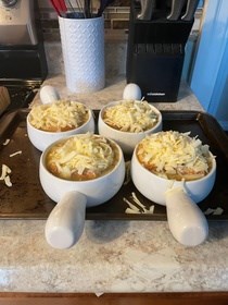 Onion soup au gratin