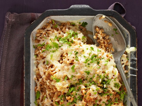 Onion soup-style farro