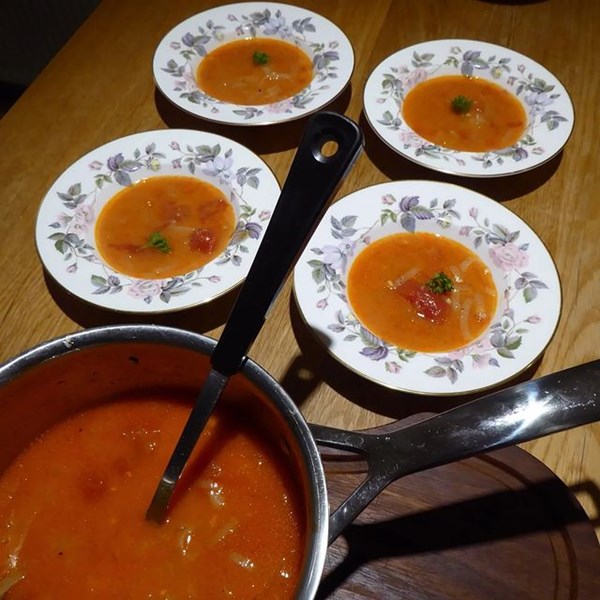 Onion soup with tomato and aniseed (Le tourin à la tomate Toulousain)