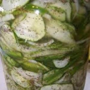 Onion-spiked pickles