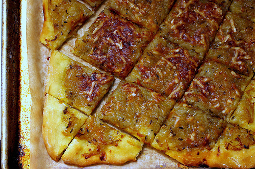 Onion tart with mustard and fennel