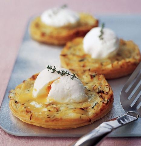 Onion tarts topped with poached eggs