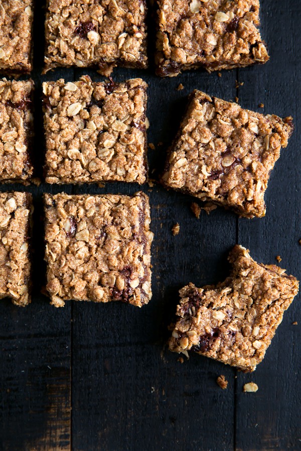 Ooey-gooey dark chocolate espresso date oat bars