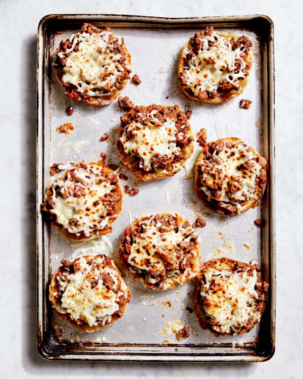 Open-faced pizza burgers