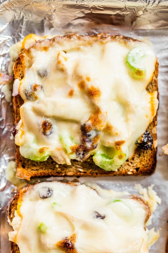 Open-faced turkey melts