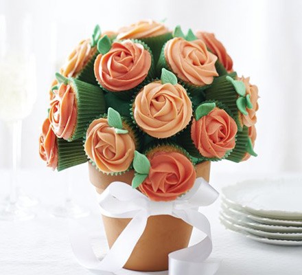 Orange & almond cupcakes