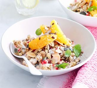 Orange & raspberry granola 