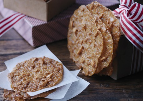 Orange-almond Florentines with cardamom