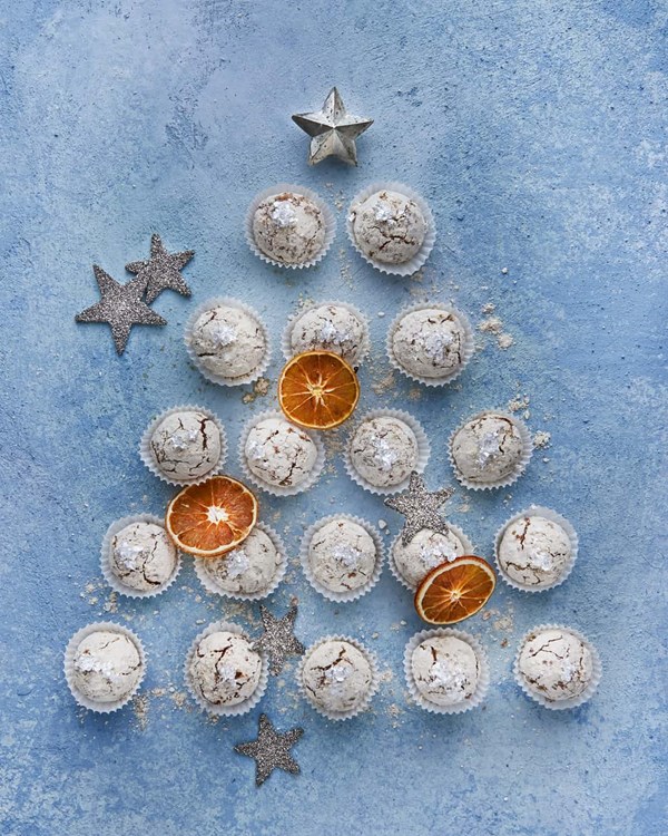Orange and ginger amaretti