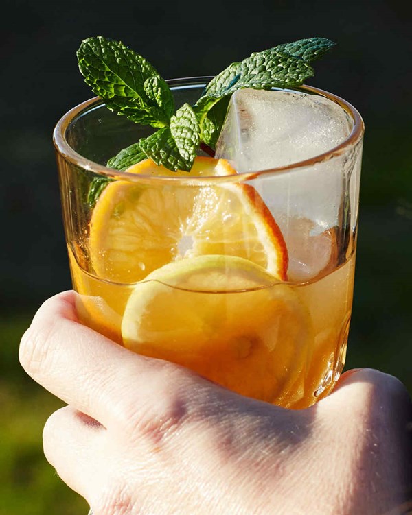 Orange-and-lemon iced tea