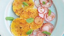 Orange and radish salad (Narangi aur lal mooli ka salaad)