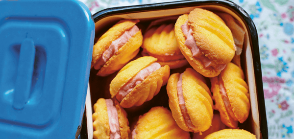 Orange and rhubarb melting moments