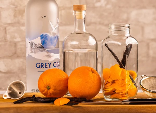 Orange and vanilla cream extract