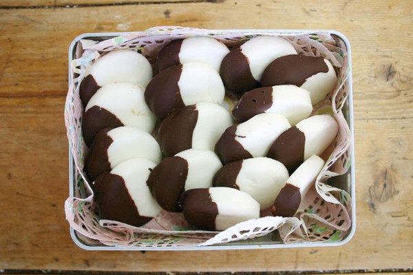 Orange blossom chocolate creams