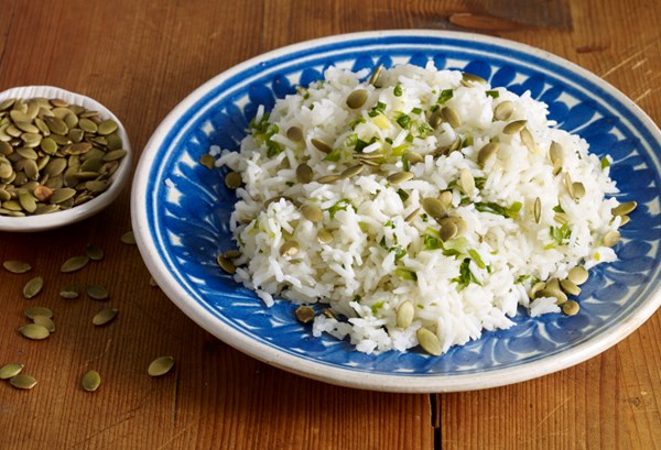 Orange blossom rice (Arroz con flor de azahar y pepitas)