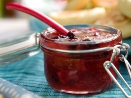 Orange-blueberry marmalade