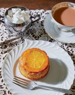 Orange butter cakes