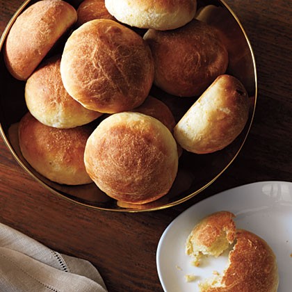 Orange-buttermilk dinner rolls