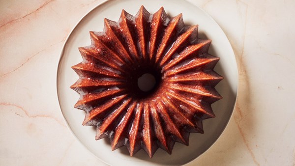 Orange-cardamom cake