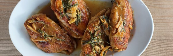 Orange chicken with rosemary and toasted garlic