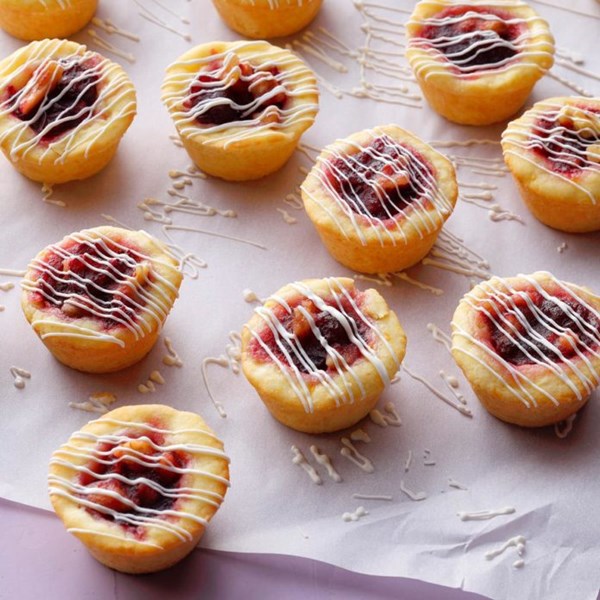 Orange-cranberry nut tarts