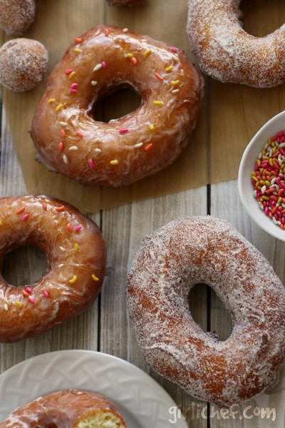 Orange-fennel cake doughnuts