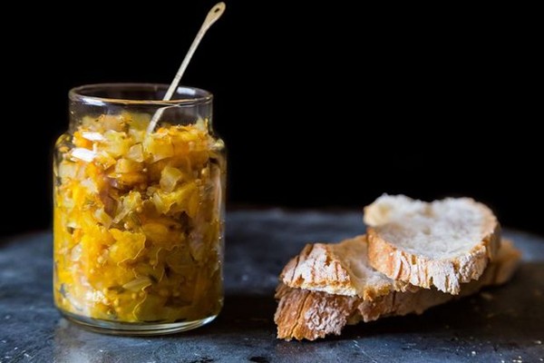 Orange-fennel mostarda