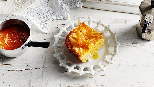Orange filo pie (Portokalopita)