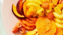 Orange fruit salad with five-spice powder