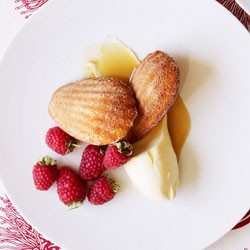 Orange madeleines with mascarpone and raspberries