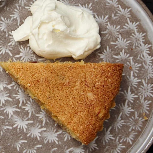 Orange marmalade and almond tart